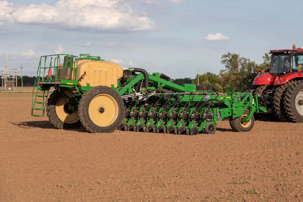 Great Plains | Planters | 16-Row Bulk-Fill for sale at Western Implement, Colorado