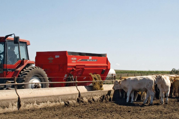 Kuhn | 4-Auger Horizontal Mixers | 4100 Series for sale at Western Implement, Colorado