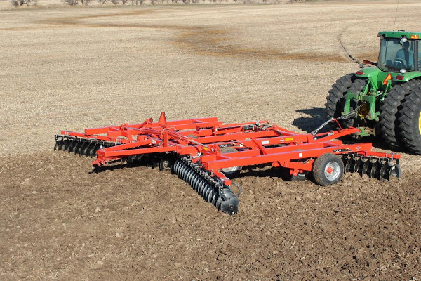 Kuhn | Class I: Seedbed Finishing | 7305 Tandem for sale at Western Implement, Colorado