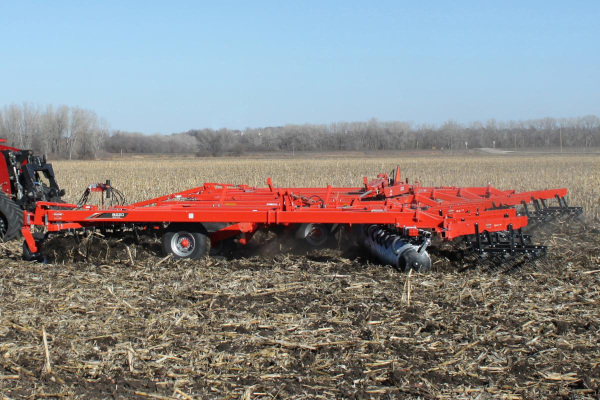 Kuhn | 8220 Tandem | Model 8220-44WQF for sale at Western Implement, Colorado