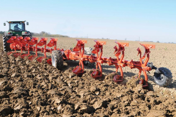 Kuhn | Semi-Mounted Rollover Plows | Challenger for sale at Western Implement, Colorado
