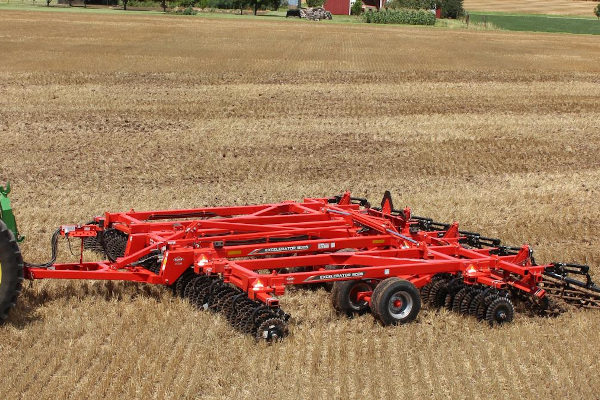 Kuhn | Excelerator® 8005 | Model 8005-11 for sale at Western Implement, Colorado