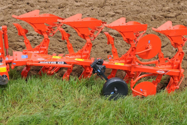 Kuhn | Mounted Rollover Plows | Master 103 for sale at Western Implement, Colorado