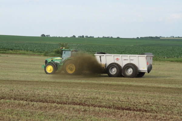 Kuhn | SLC 100 Series | Model SLC 150 Trailer for sale at Western Implement, Colorado