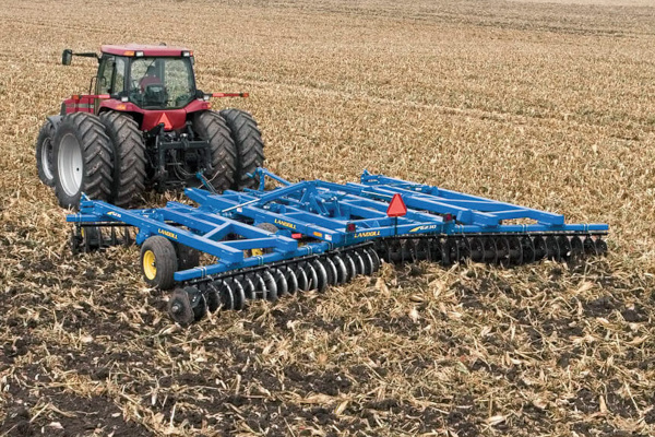 Landoll | Secondary Tillage & Seedbed Preparation | 6200 Tandem Disc Harrow for sale at Western Implement, Colorado