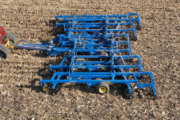 Landoll | Secondary Tillage & Seedbed Preparation | 7400 VT Plus for sale at Western Implement, Colorado
