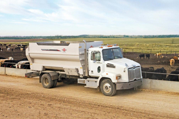 Kuhn BTC 163 - DELIVERY BOX TRUCK for sale at Western Implement, Colorado