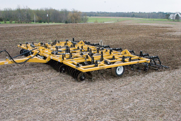 Landoll | Secondary Tillage & Seedbed Preparation | 875/876 Series Tilloll for sale at Western Implement, Colorado